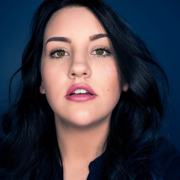 Meet your Posher, Nicci - Picture 1 of 1